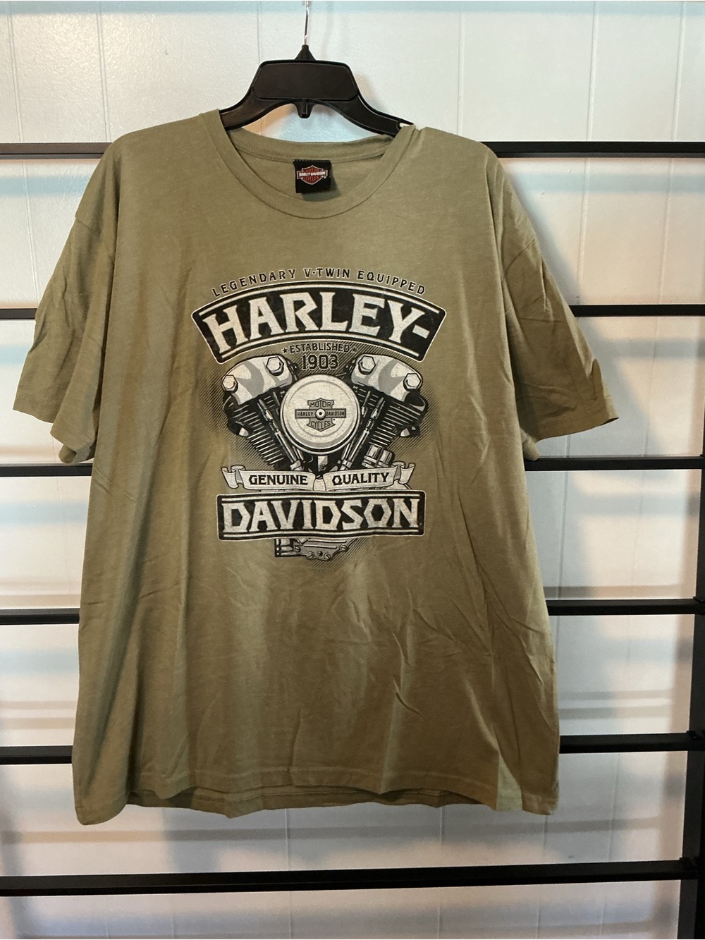 EUC Men’s Harley Davidson XXL HD V Twin Shirt Sleeve Tshirt, C18